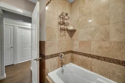 8805 Oriole Avenue, Morton Grove, IL 60053 - Photo 11