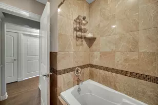 8805 Oriole Ave, Morton Grove, IL 60053 - Photo 11