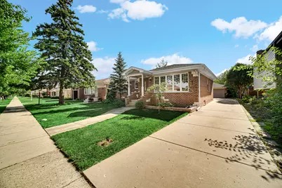 8805 Oriole Avenue, Morton Grove, IL 60053 - Photo 3