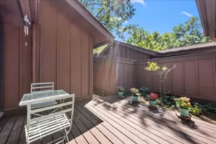 42W466 Red Bud Ct, Saint Charles, IL 60175 - Photo 3
