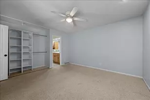 42W466 Red Bud Ct, Saint Charles, IL 60175 - Photo 13