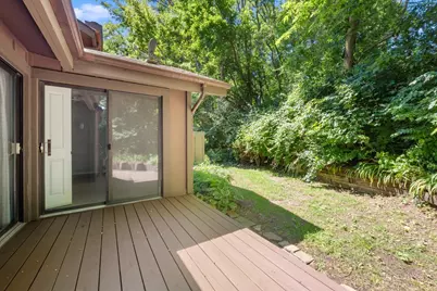42W466 Red Bud Court, Saint Charles, IL 60175 - Photo 21
