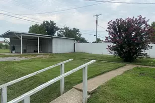 320 S Hubbard Ave, Orangeville, IL 62939 - Photo 15