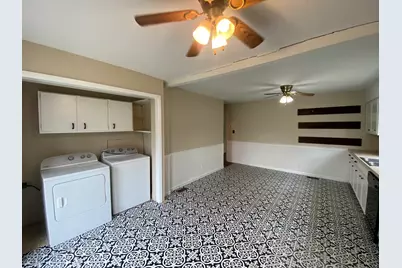 320 S Hubbard Avenue, Orangeville, IL 62939 - Photo 7