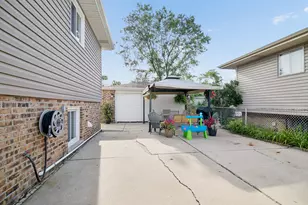 16472 Terry Ln, Oak Forest, IL 60452 - Photo 21
