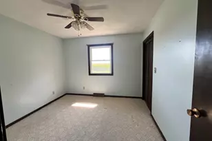501 N 4th Ave N, New Windsor, IL 61465 - Photo 11