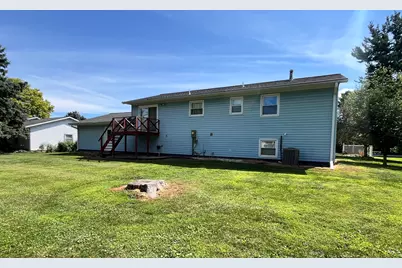 501 N 4th Avenue N, New Windsor, IL 61465 - Photo 3
