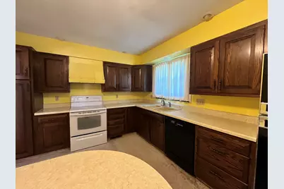 501 N 4th Avenue N, New Windsor, IL 61465 - Photo 7