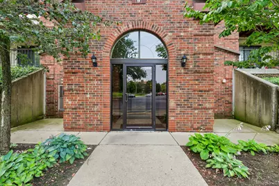 641 Hapsfield Lane #103, Buffalo Grove, IL 60089 - Photo 3