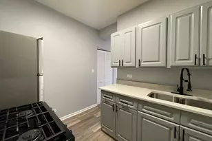 3945 W Division St, Chicago, IL 60651 - Photo 9