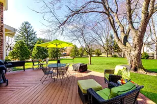 2042 S Goebbert Rd, Arlington Heights, IL 60005 - Photo 29