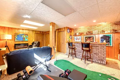 2042 S Goebbert Road, Arlington Heights, IL 60005 - Photo 33
