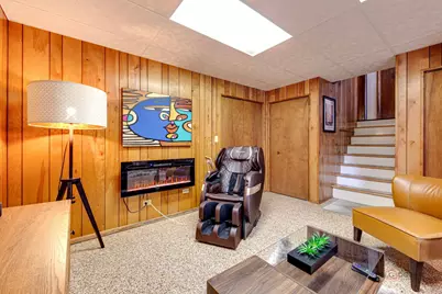 2042 S Goebbert Road, Arlington Heights, IL 60005 - Photo 31