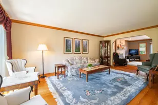 8634 W Park Ln, Niles, IL 60714 - Photo 3