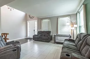 10727 Mayfield Ln, Huntley, IL 60142 - Photo 5