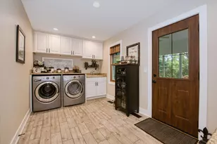 39W811 Hoeweed Ln, Saint Charles, IL 60175 - Photo 31