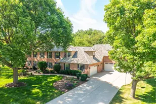 126 Schooner Ln, Lake Barrington, IL 60010 - Photo 1