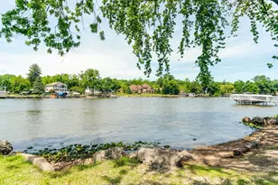 126 Schooner Ln, Lake Barrington, IL 60010 - Photo 35