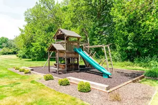 126 Schooner Ln, Lake Barrington, IL 60010 - Photo 29