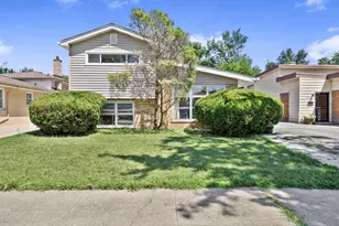 15539 Dobson Ave, Dolton, IL 60419 - Photo 1