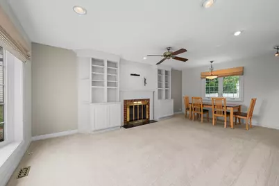 7 Greystone Court, Streamwood, IL 60107 - Photo 19