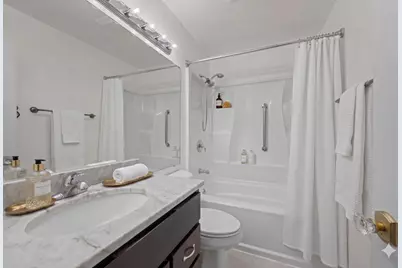 7 Greystone Court, Streamwood, IL 60107 - Photo 11