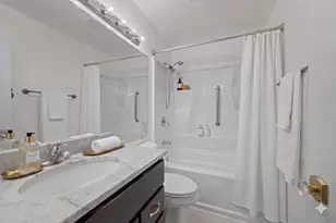 7 Greystone Ct, Streamwood, IL 60107 - Photo 11