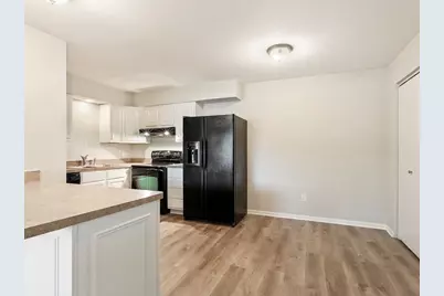20206 S Frankfort Square Road #D, Frankfort, IL 60423 - Photo 3