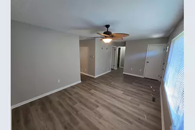 3014 Victoria Avenue, McHenry, IL 60050 - Photo 9