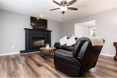 1142 University Parkway, Rockton, IL 61072 - Photo 9