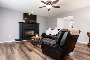 1142 University Pkwy, Rockton, IL 61072 - Photo 9