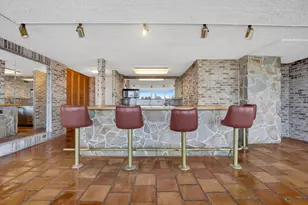 330 W Diversey Pkwy, Chicago, IL 60657 - Photo 11