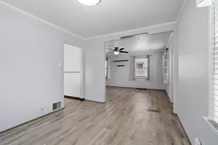 3718 W 67th Pl, Chicago, IL 60629 - Photo 11