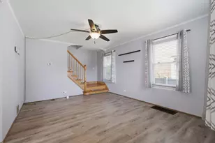 3718 W 67th Pl, Chicago, IL 60629 - Photo 9