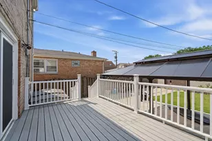 3718 W 67th Pl, Chicago, IL 60629 - Photo 19