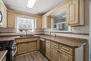 3718 W 67th Pl, Chicago, IL 60629 - Photo 5