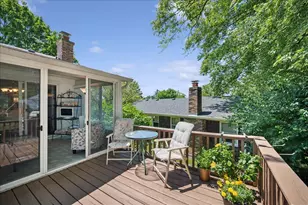 830 Woodhollow Ln, Buffalo Grove, IL 60089 - Photo 27
