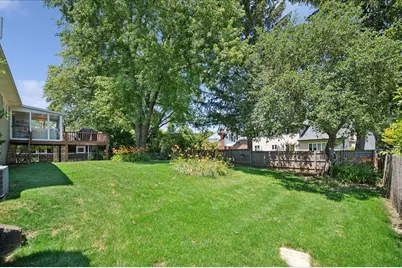 830 Woodhollow Lane, Buffalo Grove, IL 60089 - Photo 29