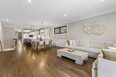 877 N Hermitage Avenue #1, Chicago, IL 60622 - Photo 9