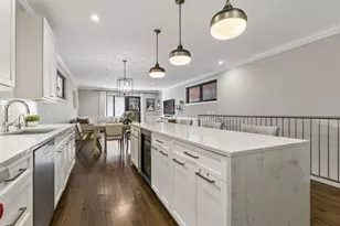 877 N Hermitage Ave, Chicago, IL 60622 - Photo 5