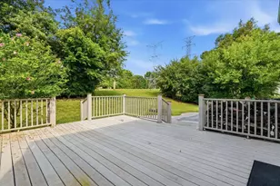 1203 Claridge Dr, Libertyville, IL 60048 - Photo 33