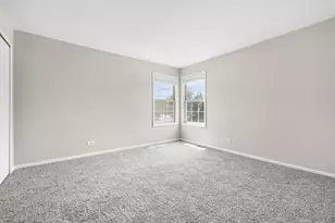 1612 Thornfield Ct, Roselle, IL 60172 - Photo 17