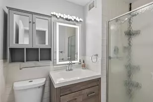 6301 N Sheridan Rd, Chicago, IL 60660 - Photo 17