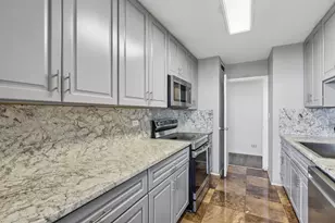 6301 N Sheridan Rd, Chicago, IL 60660 - Photo 7