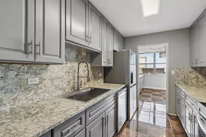 6301 N Sheridan Road #24E, Chicago, IL 60660 - Photo 7
