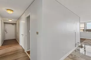 6301 N Sheridan Rd, Chicago, IL 60660 - Photo 13