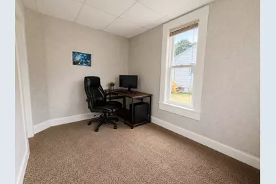 1207 W American Street, Freeport, IL 61032 - Photo 13