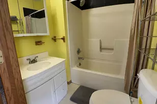 1207 W American St, Freeport, IL 61032 - Photo 19