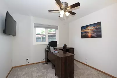 130 Westview Street, Hoffman Estates, IL 60169 - Photo 13