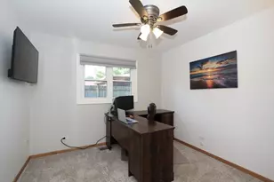 130 Westview St, Hoffman Estates, IL 60169 - Photo 13